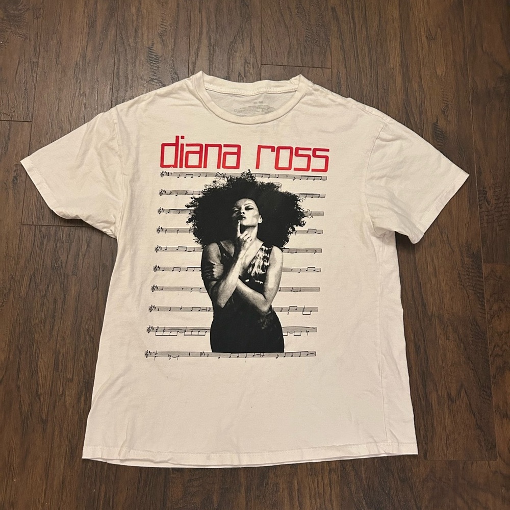 Diana Ross Women’s White Red Black T Shirt Size XS/S